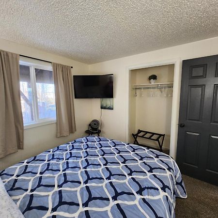 Newly Remodeled Relaxing Stay Near Downtown Fairbanks Extérieur photo